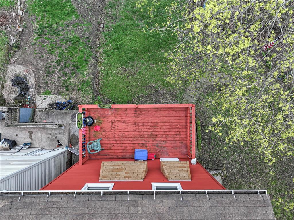 450 Natchez Street Pittsburgh, PA 15211 - Photo 20 of 31 Deck