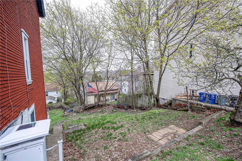 450 Natchez Street Pittsburgh, PA 15211 - Photo 25 of 31 Additional Lot Included in Sale