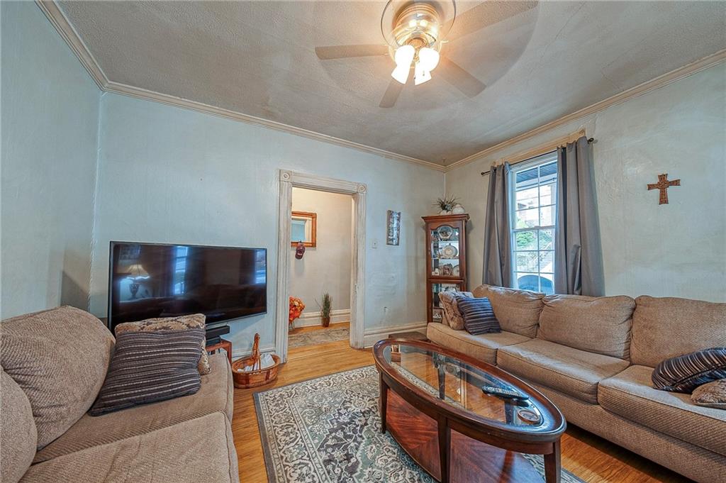450 Natchez Street Pittsburgh, PA 15211 - Photo 4 of 31