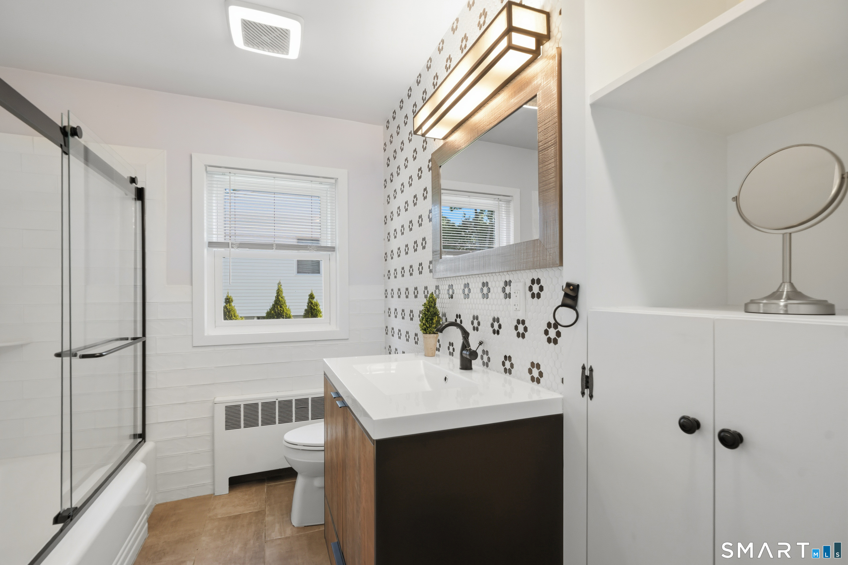 516 Stillwater Road Stamford, CT 06902 - Photo 15 of 37