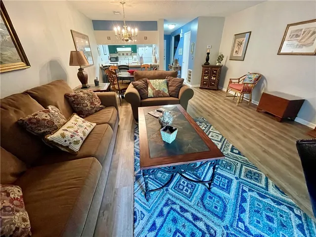 $299,900 | 622 Brockinton Point, St. Simons Island, GA 31522