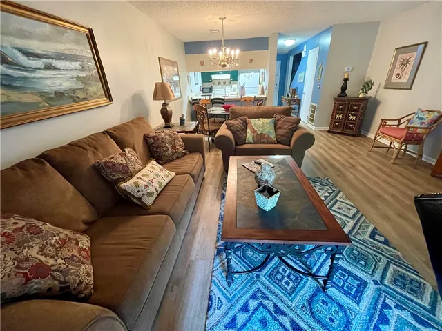 $299,900 | 622 Brockinton Point, St. Simons Island, GA 31522