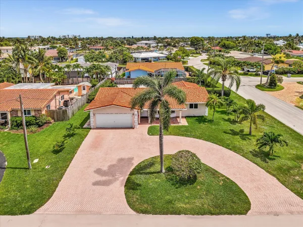 $835,000 | 641 Southeast 11th Street, Pompano Beach, FL 33060