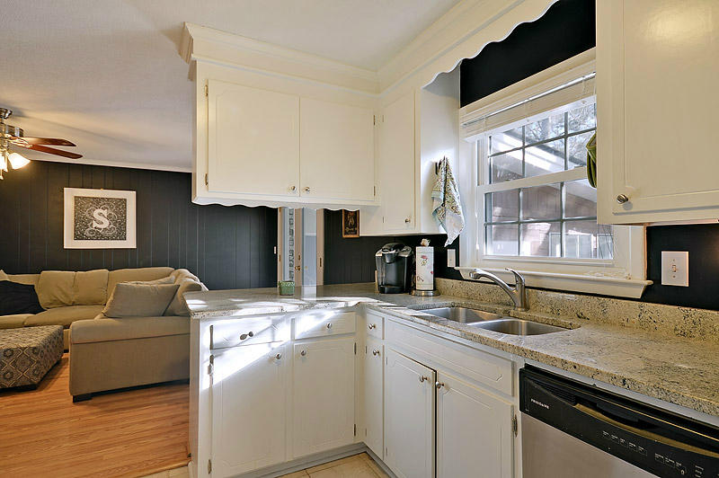 2433 Bengal Road North Charleston, SC 29406 - Photo 12 of 19 2433 Bengal Kitchen and Den