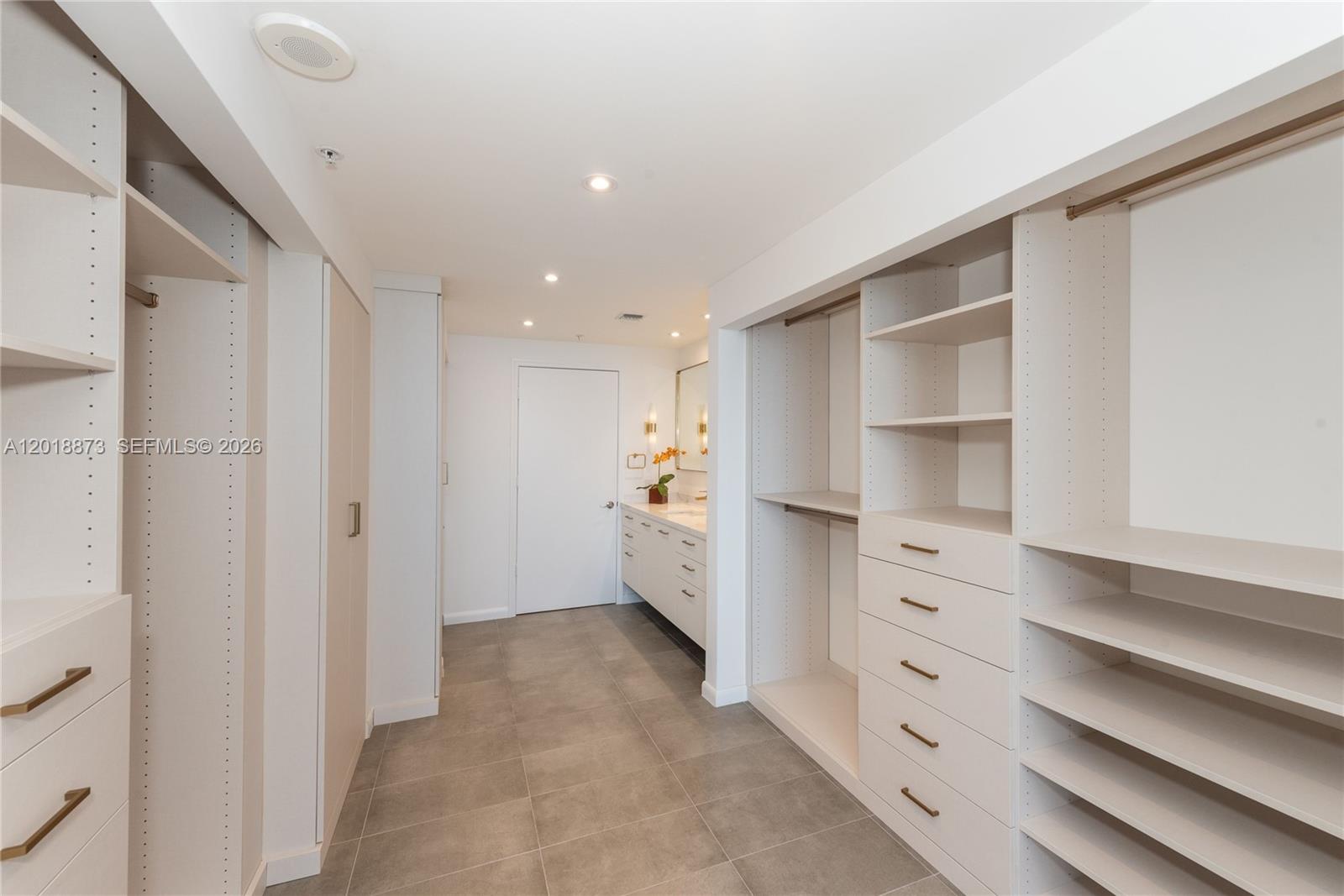 848 Brickell Key Drive, Unit 2703 Miami, FL 33131 - Photo 11 of 30
