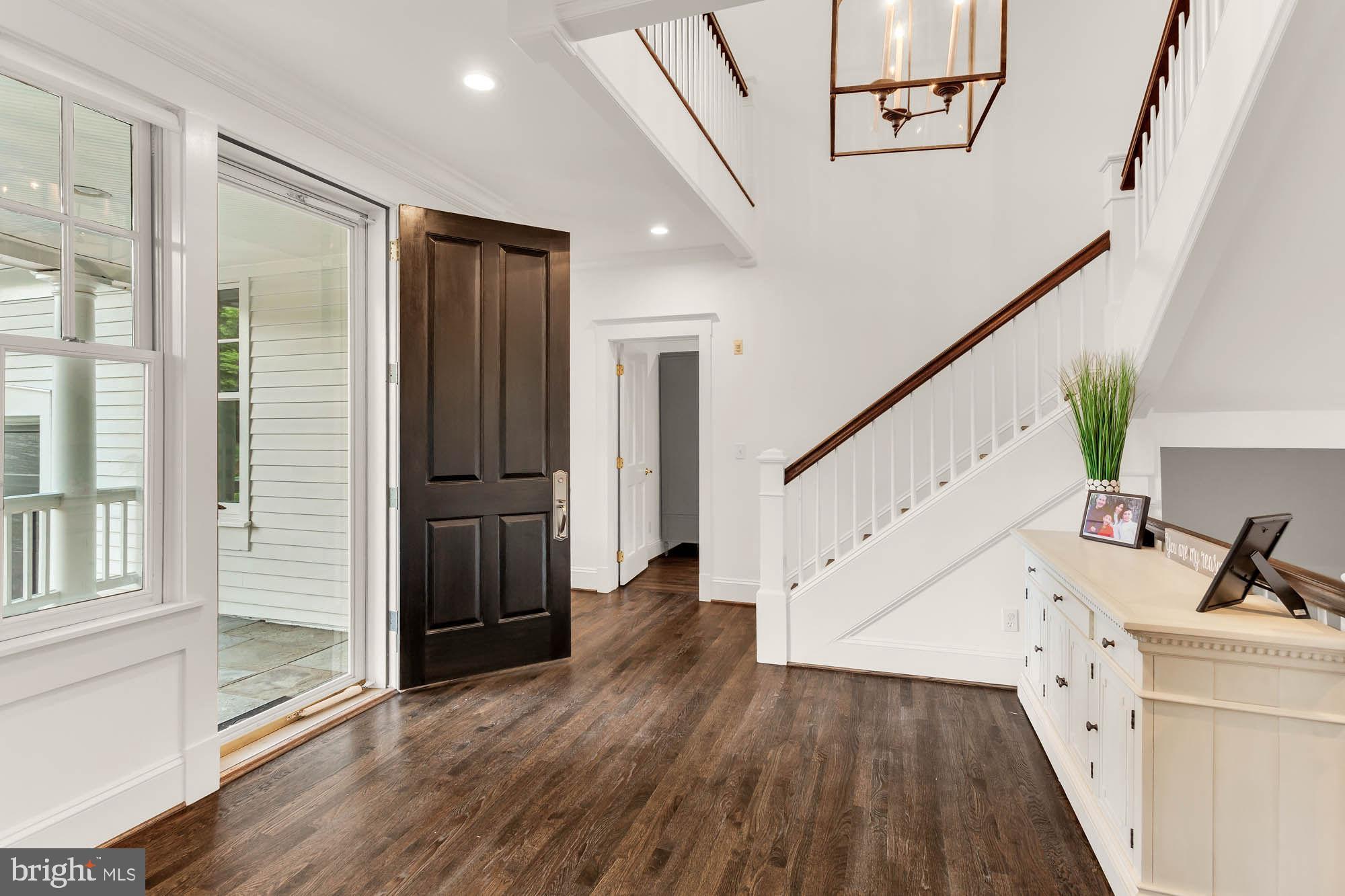 3412 Hidden River View Road Annapolis, MD 21403 - Photo 4 of 73 Foyer