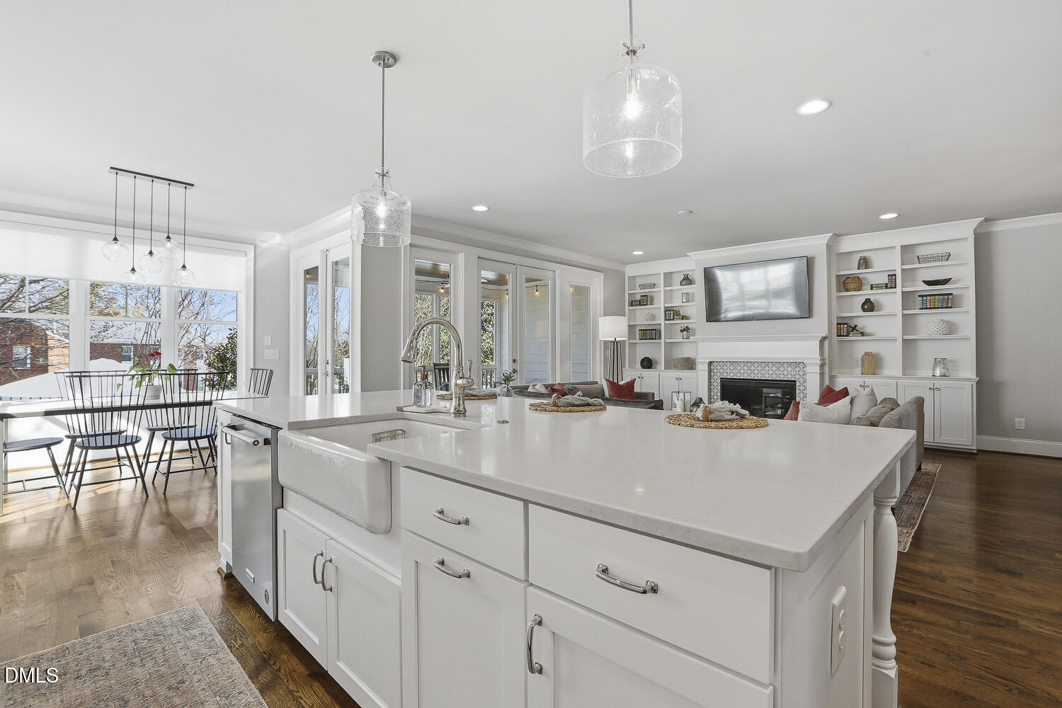 601 Drew Street Raleigh, NC 27604 - Photo 23 of 100 024