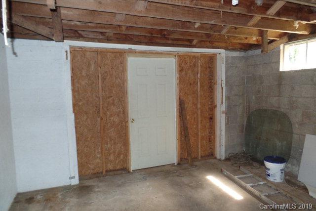 214 Yancey Road Marion, NC 28752 - Photo 26 of 31 Gallery Image 26