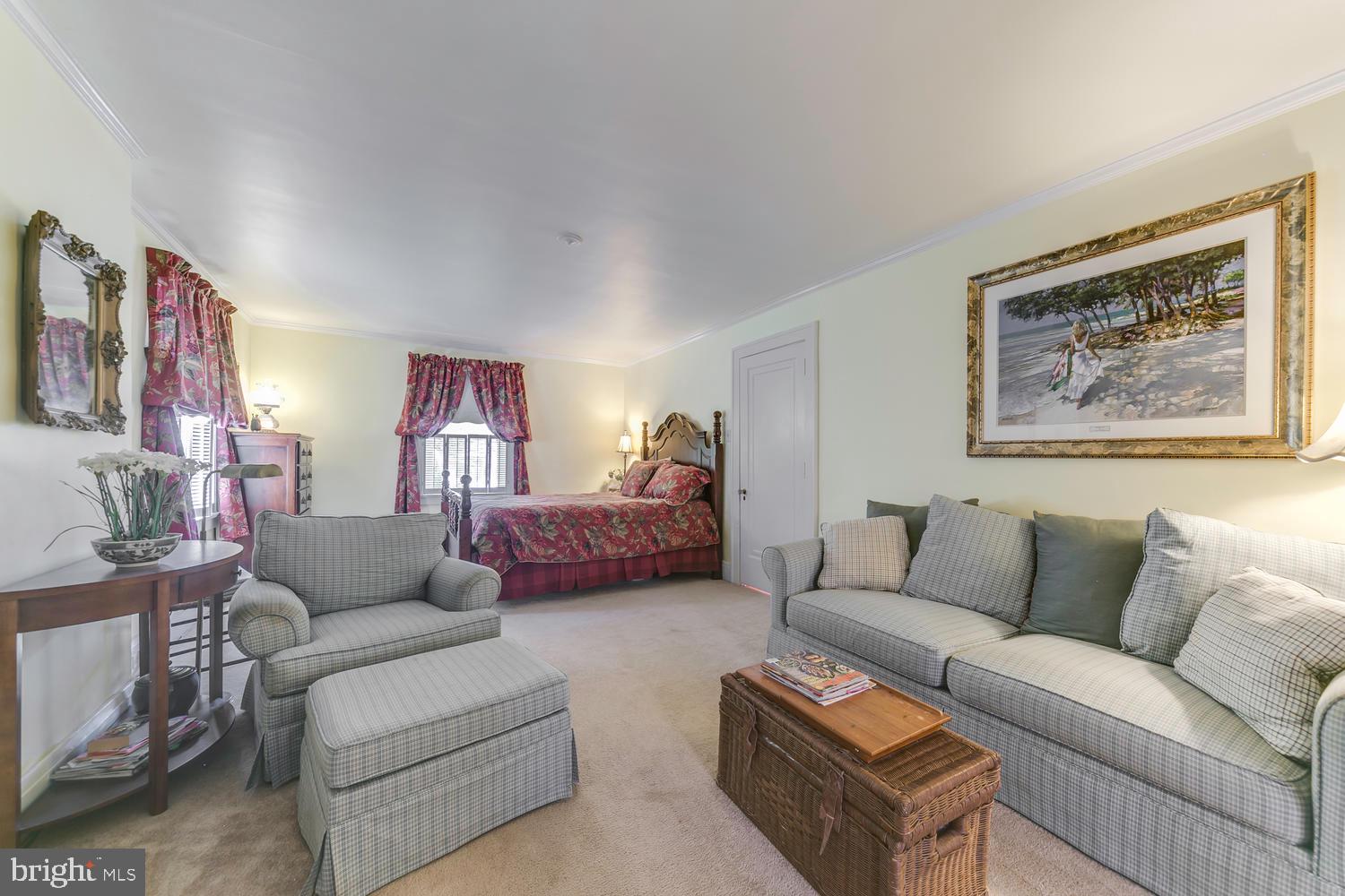 144 Springdale Road York, PA 17403 - Photo 5 of 48 Gallery Image 5