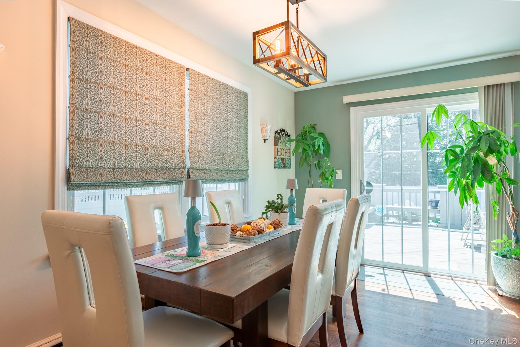 816 Main Street Islip, NY 11751 - Photo 11 of 32