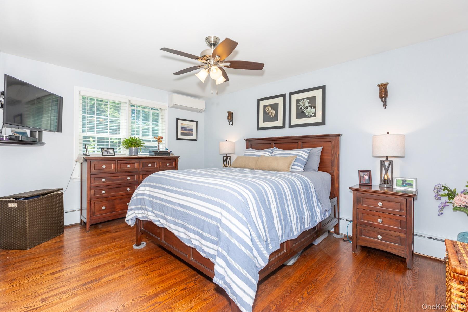 816 Main Street Islip, NY 11751 - Photo 15 of 32