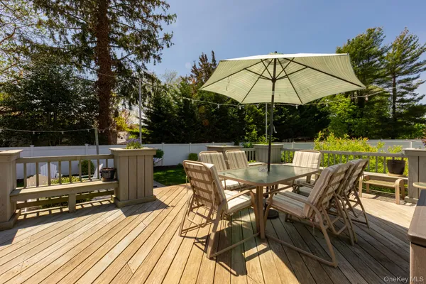 $599,000 | 816 Main Street, Islip, NY 11751