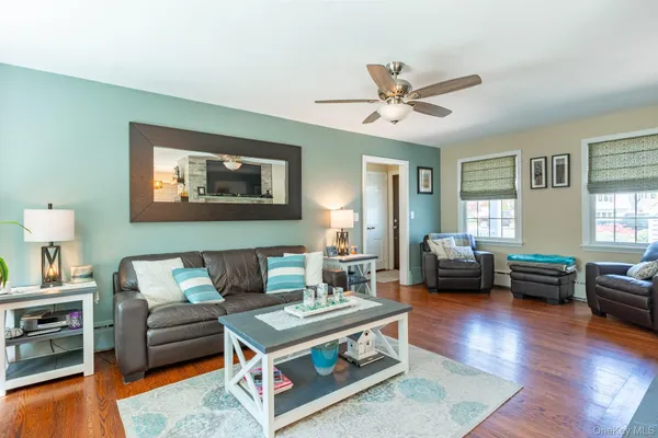 $599,000 | 816 Main Street, Islip, NY 11751