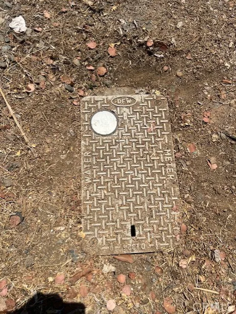 14465 Rock Riverside, CA 92503 - Photo 9 of 11 a bathroom with a shower