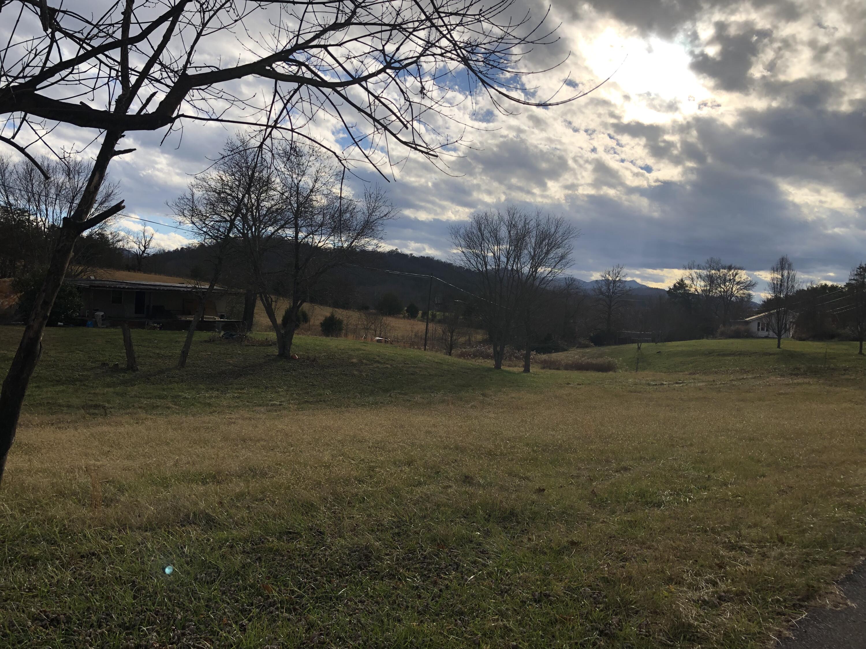 190 Harrison Road Greeneville, TN 37743 - Photo 3 of 9 43ED2F0C-43E9-45DF-9074-A76822CAECF8