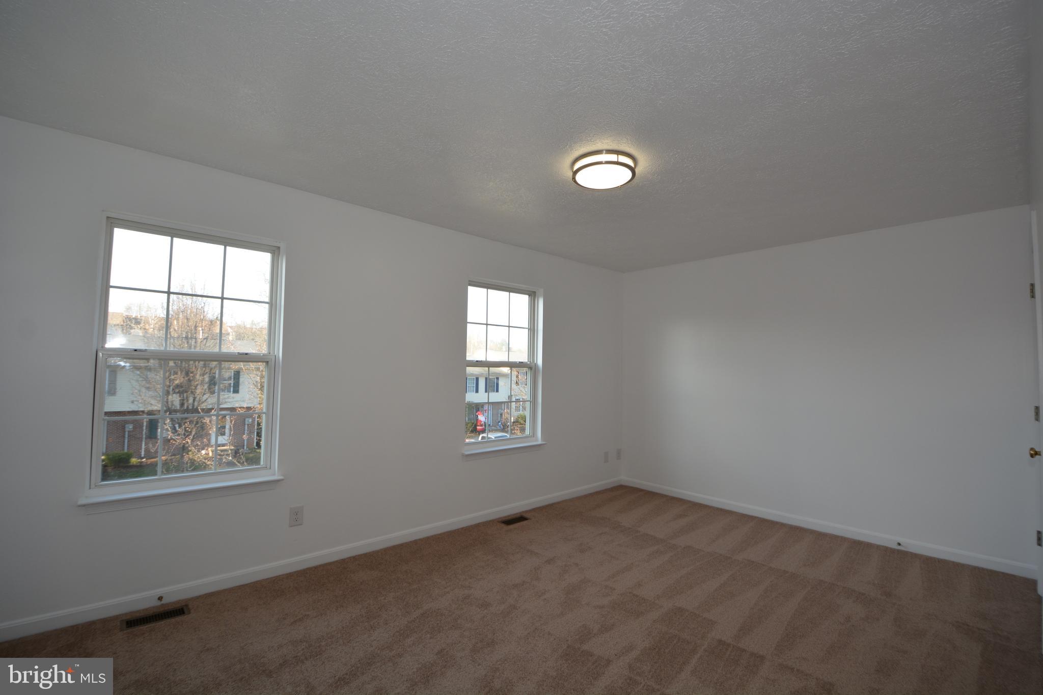 431 Ridgefield Avenue Stephens City, VA 22655 - Photo 15 of 18 Bedroom 1