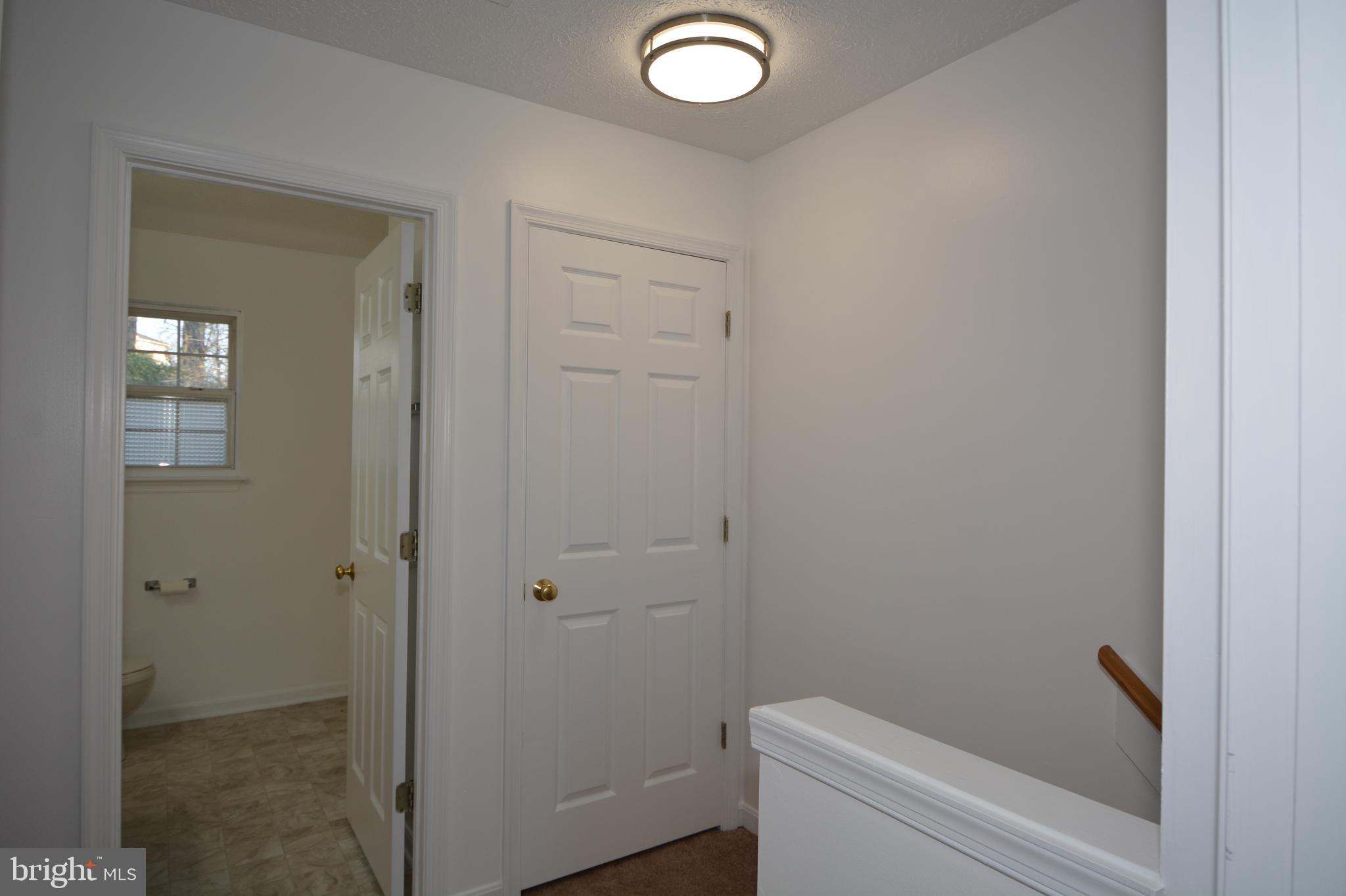 431 Ridgefield Avenue Stephens City, VA 22655 - Photo 8 of 18 Second Floor Hall