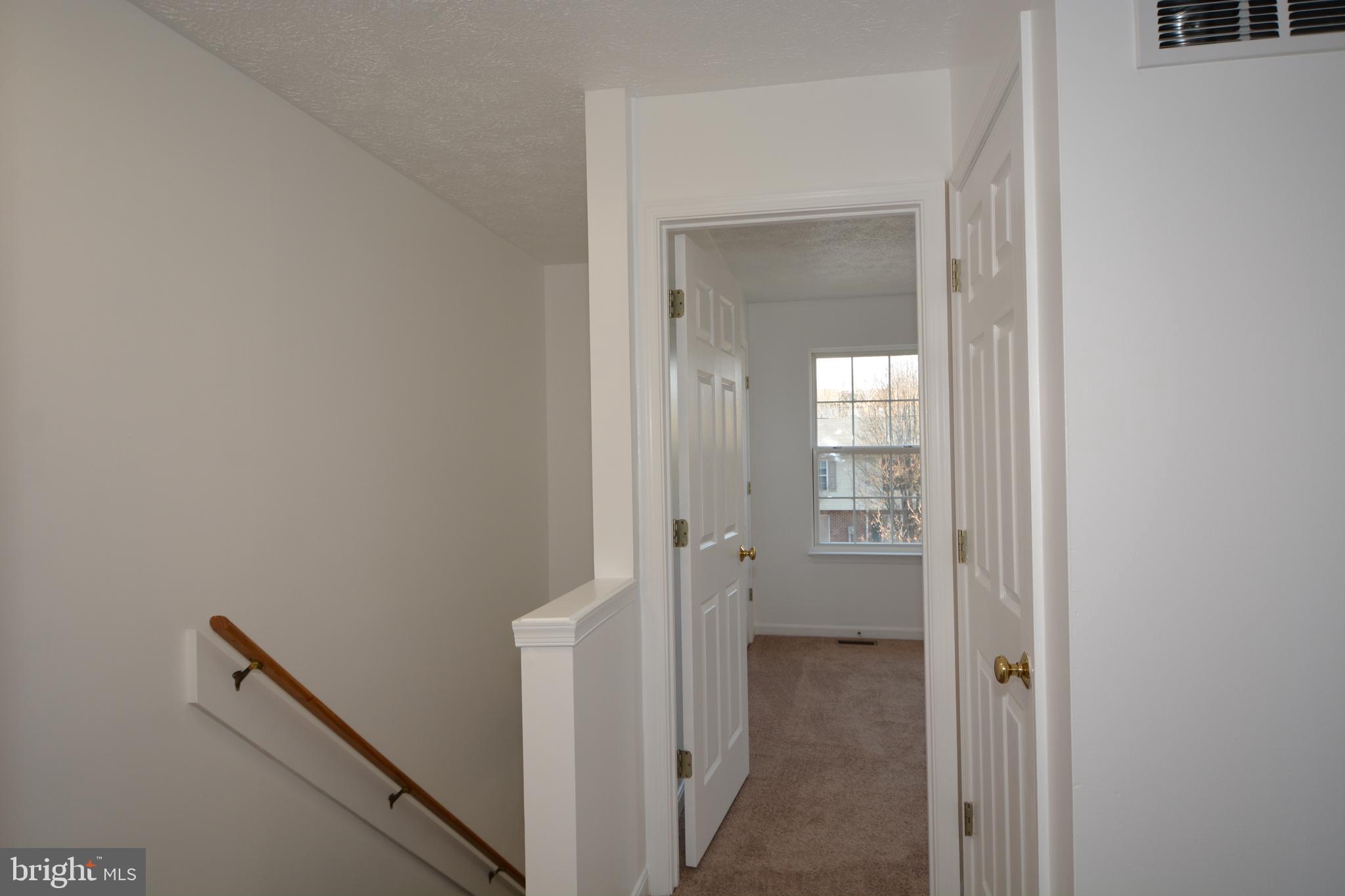 431 Ridgefield Avenue Stephens City, VA 22655 - Photo 9 of 18 Second Floor Hall