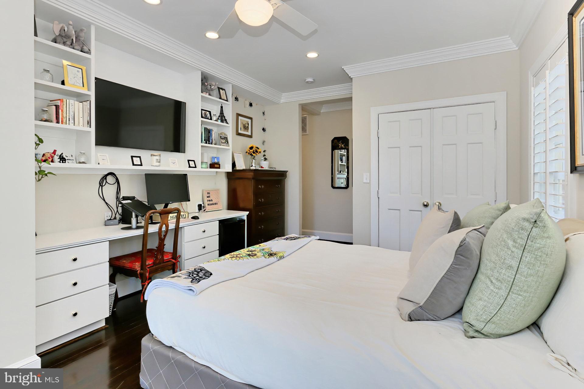 2001 South Arlington Ridge Road Arlington, VA 22202 - Photo 30 of 96
