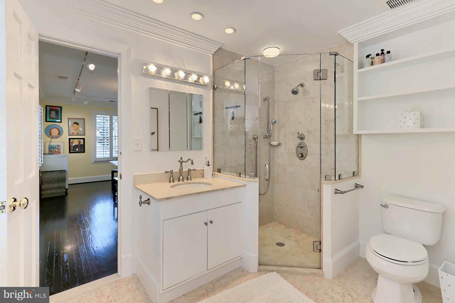 2001 South Arlington Ridge Road Arlington, VA 22202 - Photo 47 of 96 Bath on suite to bedroom