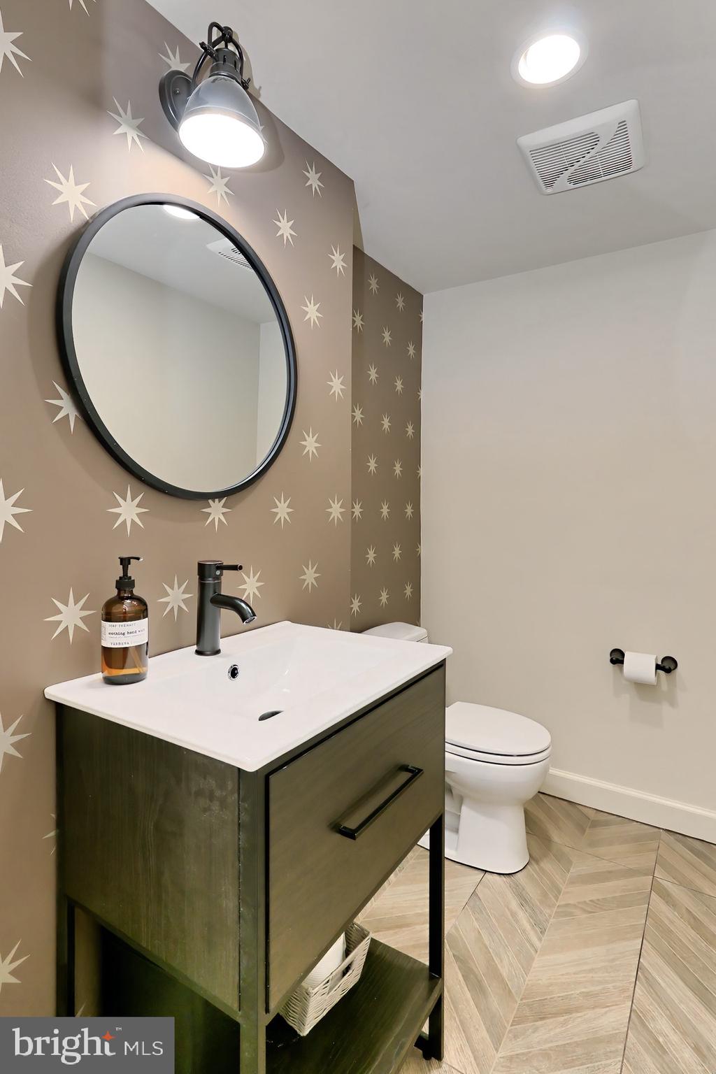 2001 South Arlington Ridge Road Arlington, VA 22202 - Photo 74 of 96 Basement powder room