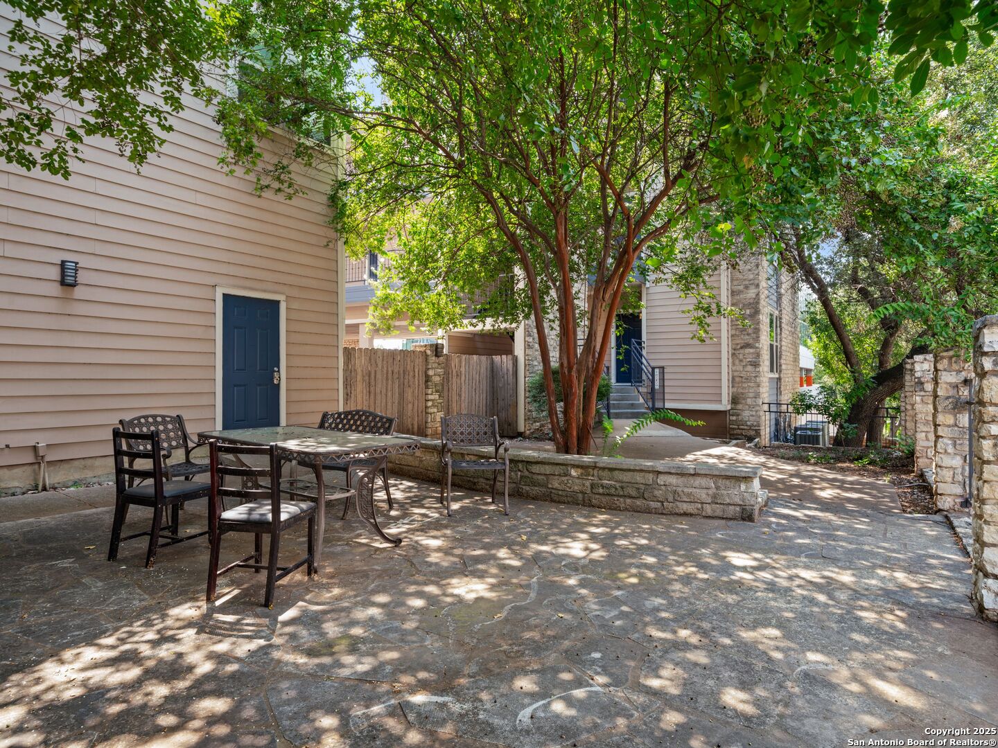 2414 Longview Street, Unit 307 Austin, TX 78705 - Photo 26 of 26 a view of a outdoor space with a patio