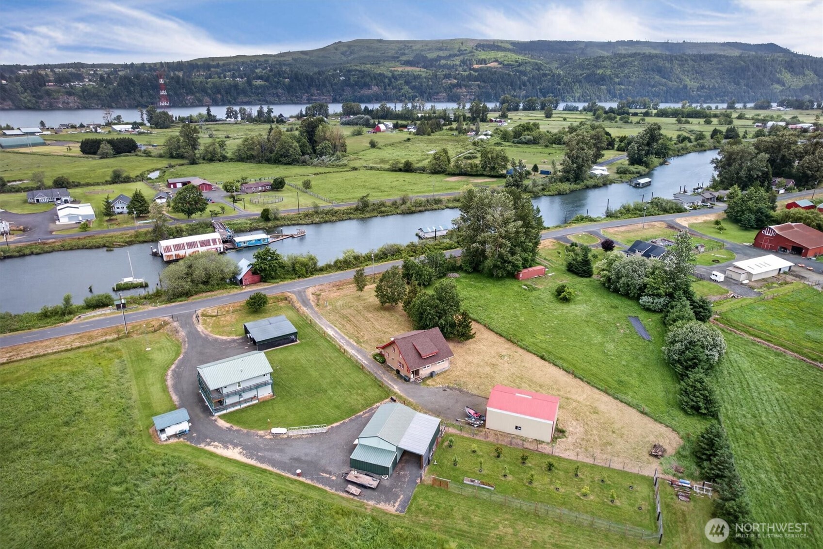 95 West Birnie Slough Road Cathlamet, WA 98612 - Photo 38 of 40