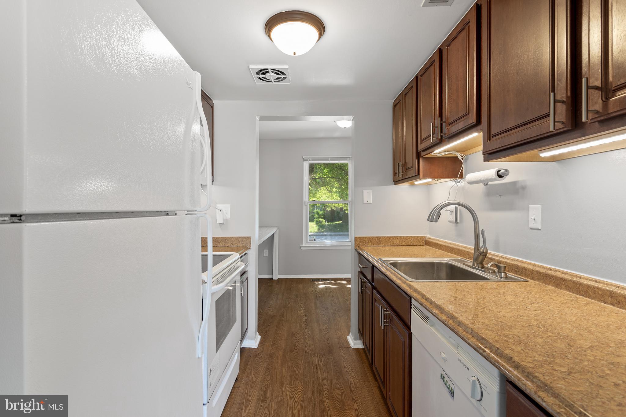 1856 Robin Court Severn, MD 21144 - Photo 25 of 52 Kitchen