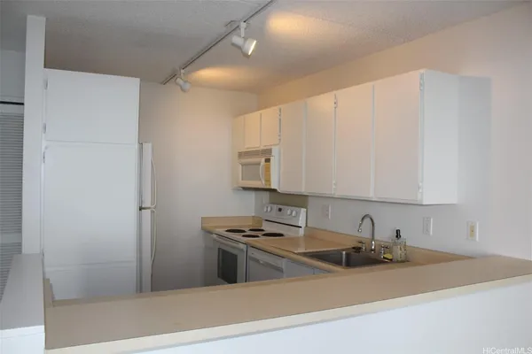 $475,000 | 98-402 Koauka Loop, Unit 2402, Aiea, HI 96701