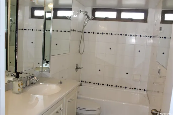 $475,000 | 98-402 Koauka Loop, Unit 2402, Aiea, HI 96701