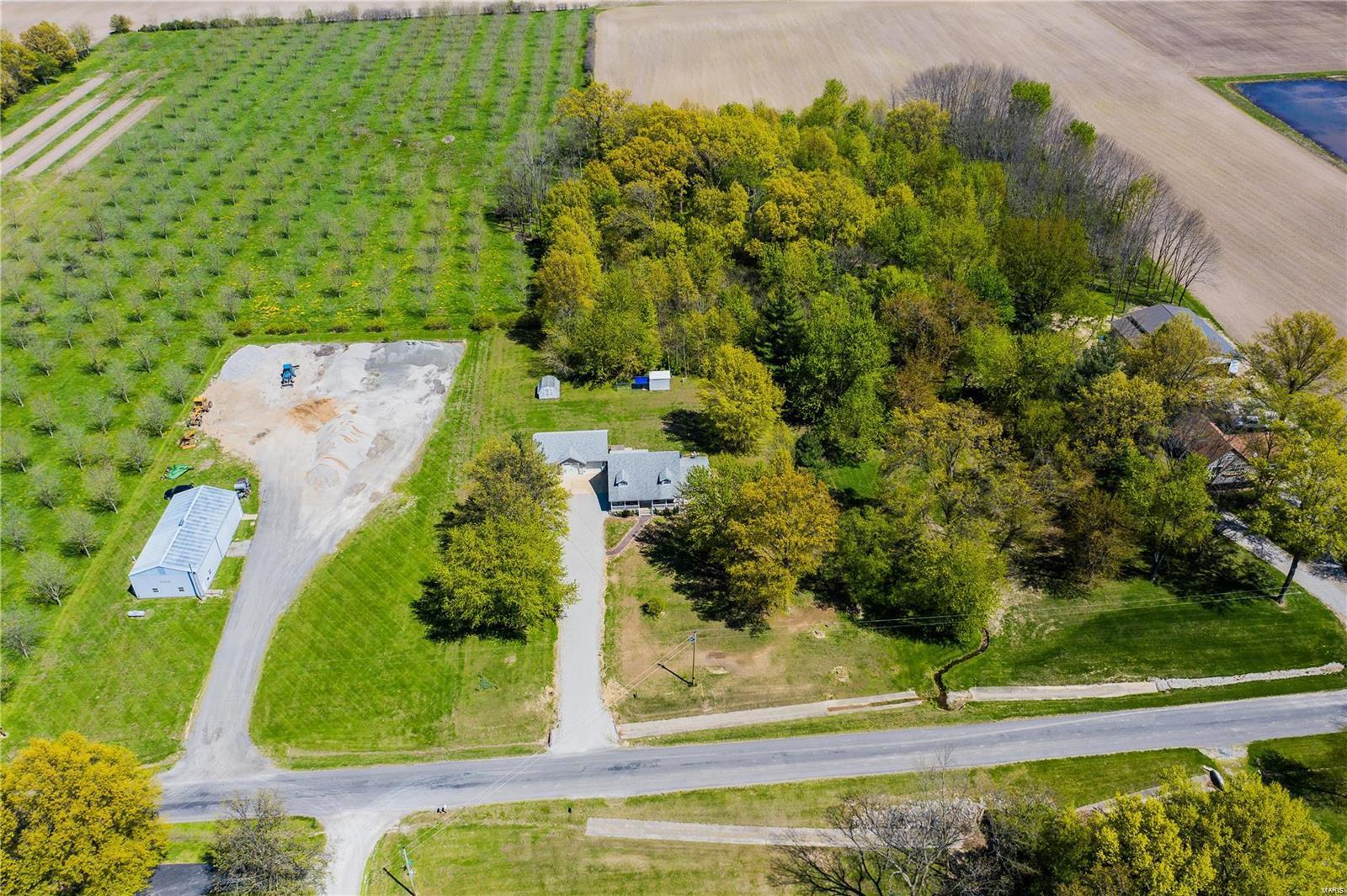 19608 Boulder Road Carlyle, IL 62231 - Photo 5 of 30