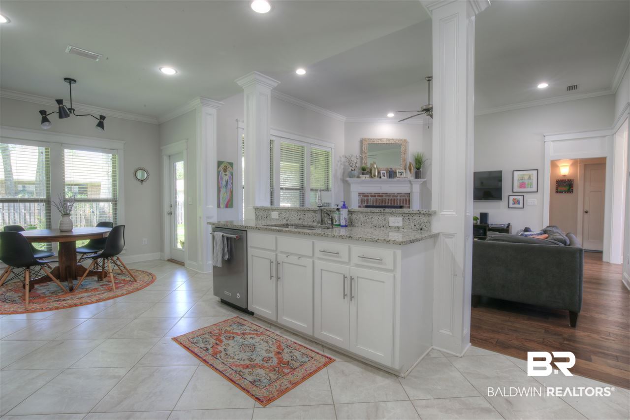 423 Rothley Avenue Fairhope, AL 36532 - Photo 9 of 28