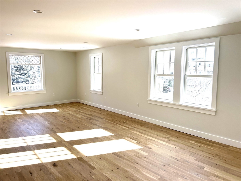 42 Prospect Street, Unit 42 Amesbury, MA 01913 - Photo 4 of 16