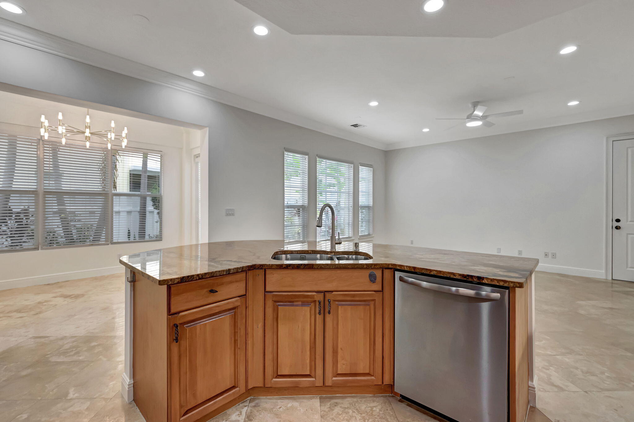 99 Via Poinciana Street Boca Raton, FL 33487 - Photo 16 of 61 11-web-or-mls-DSC_7558
