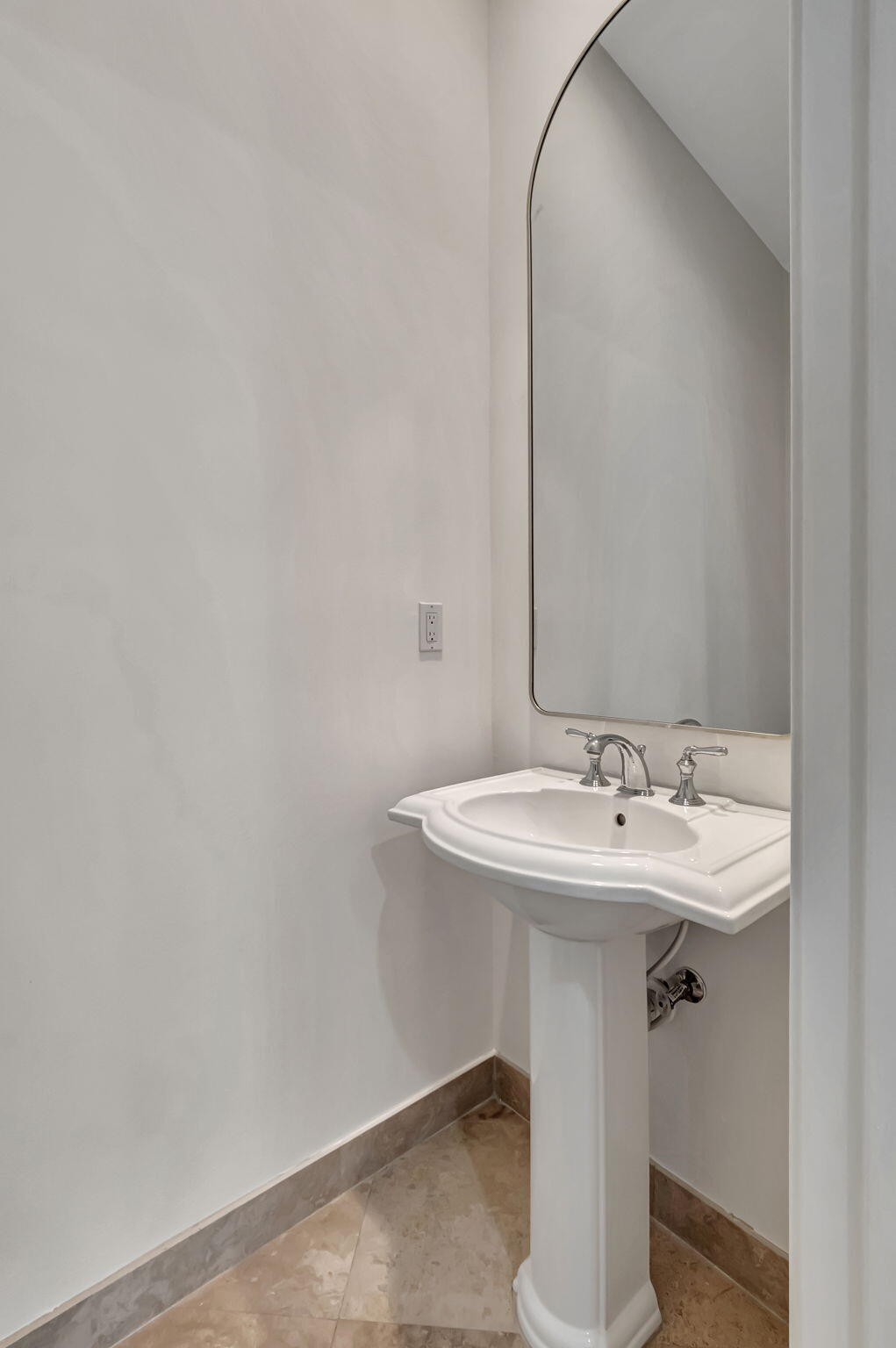 99 Via Poinciana Street Boca Raton, FL 33487 - Photo 23 of 61 24-web-or-mls-DSC_7623