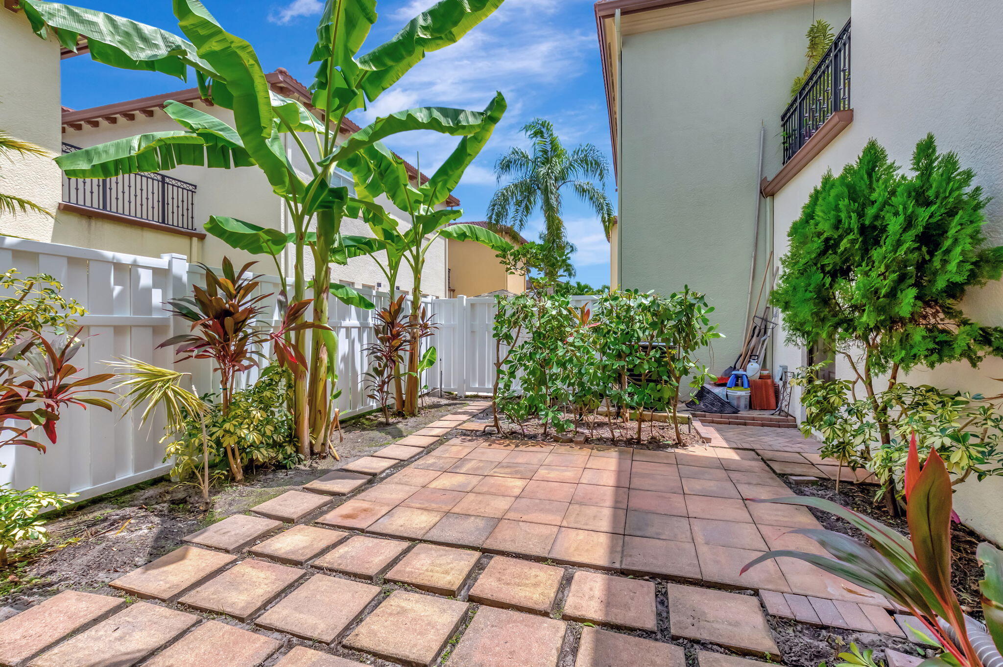 99 Via Poinciana Street Boca Raton, FL 33487 - Photo 25 of 61 17-web-or-mls-DSC_7588