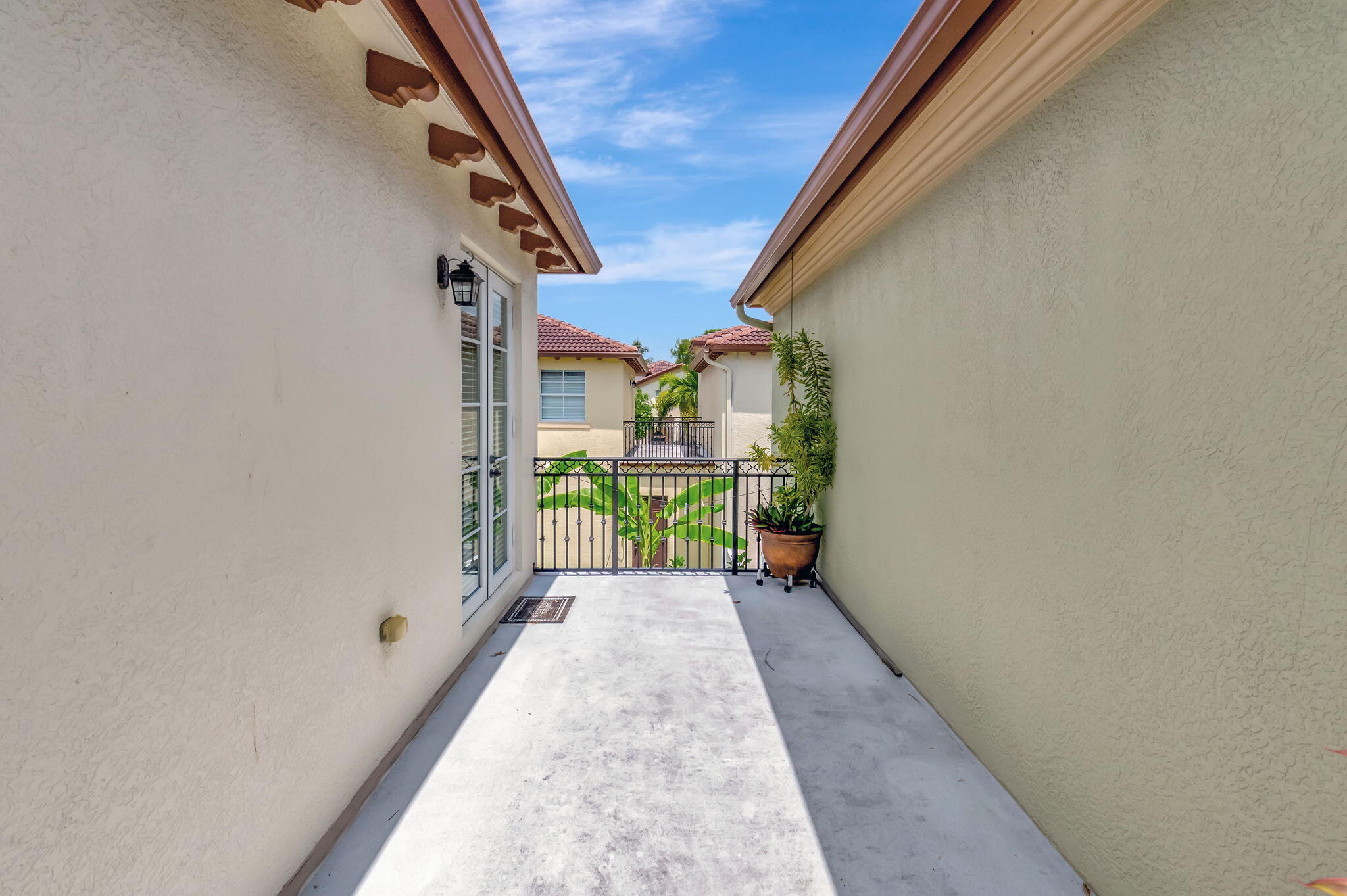 99 Via Poinciana Street Boca Raton, FL 33487 - Photo 46 of 61 41-web-or-mls-DSC_7728