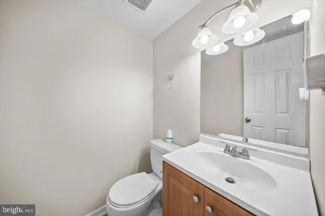 $2,700 | 14640 Endsley Turn, Woodbridge, VA 22193