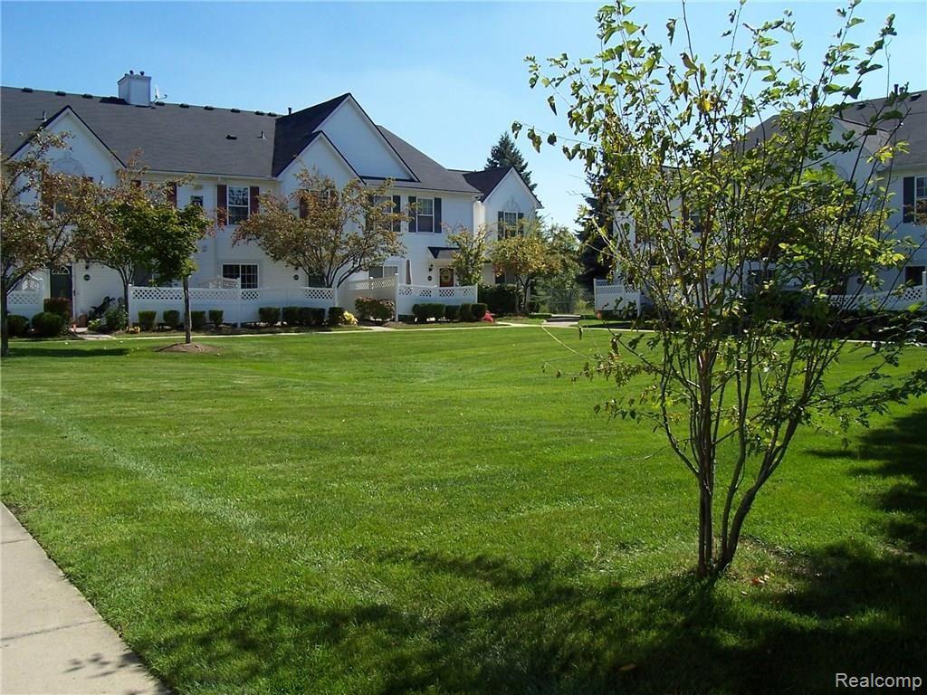 22138 Cape Cod Way Farmington, MI 48336 - Photo 21 of 27