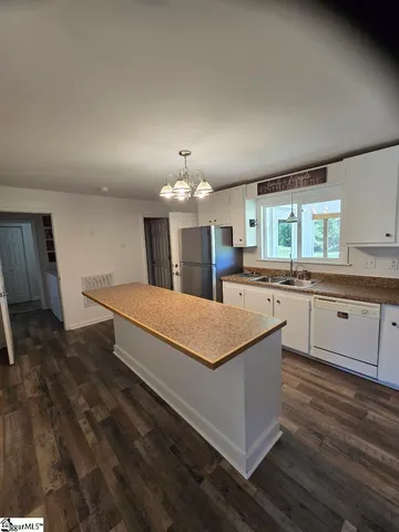 $1,550 | 501 Anderson Ridge Road, Greer, SC 29651