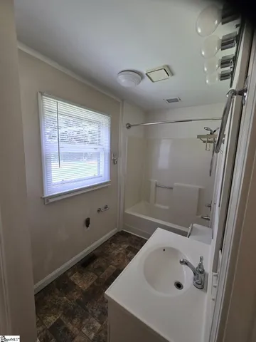 $1,550 | 501 Anderson Ridge Road, Greer, SC 29651