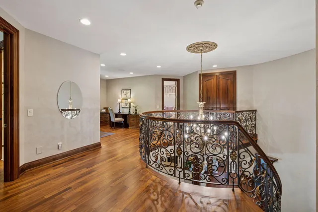 $4,500,000 | 614 Hidden Creek Trail, Mendota Heights, MN 55118