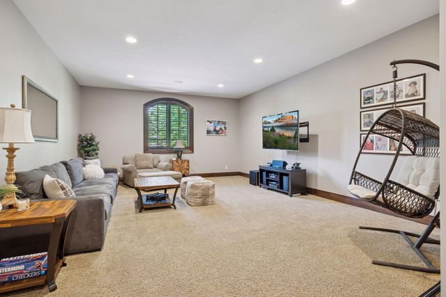 $4,500,000 | 614 Hidden Creek Trail, Mendota Heights, MN 55118