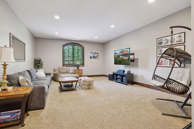 $4,500,000 | 614 Hidden Creek Trail, Mendota Heights, MN 55118