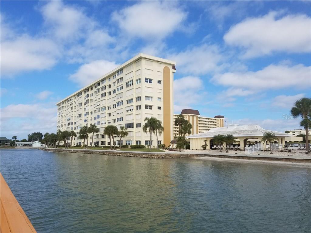 Front of Lexington Towers