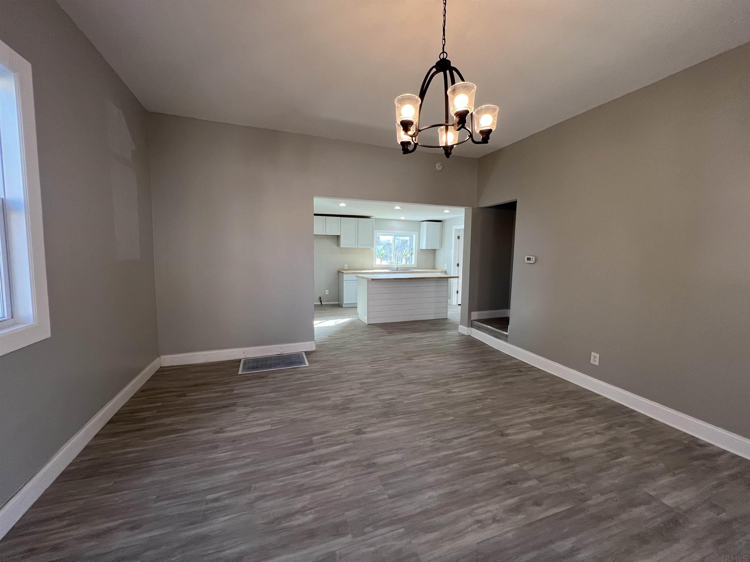 112 8th Street Logansport, IN 46947 - Photo 2 of 32