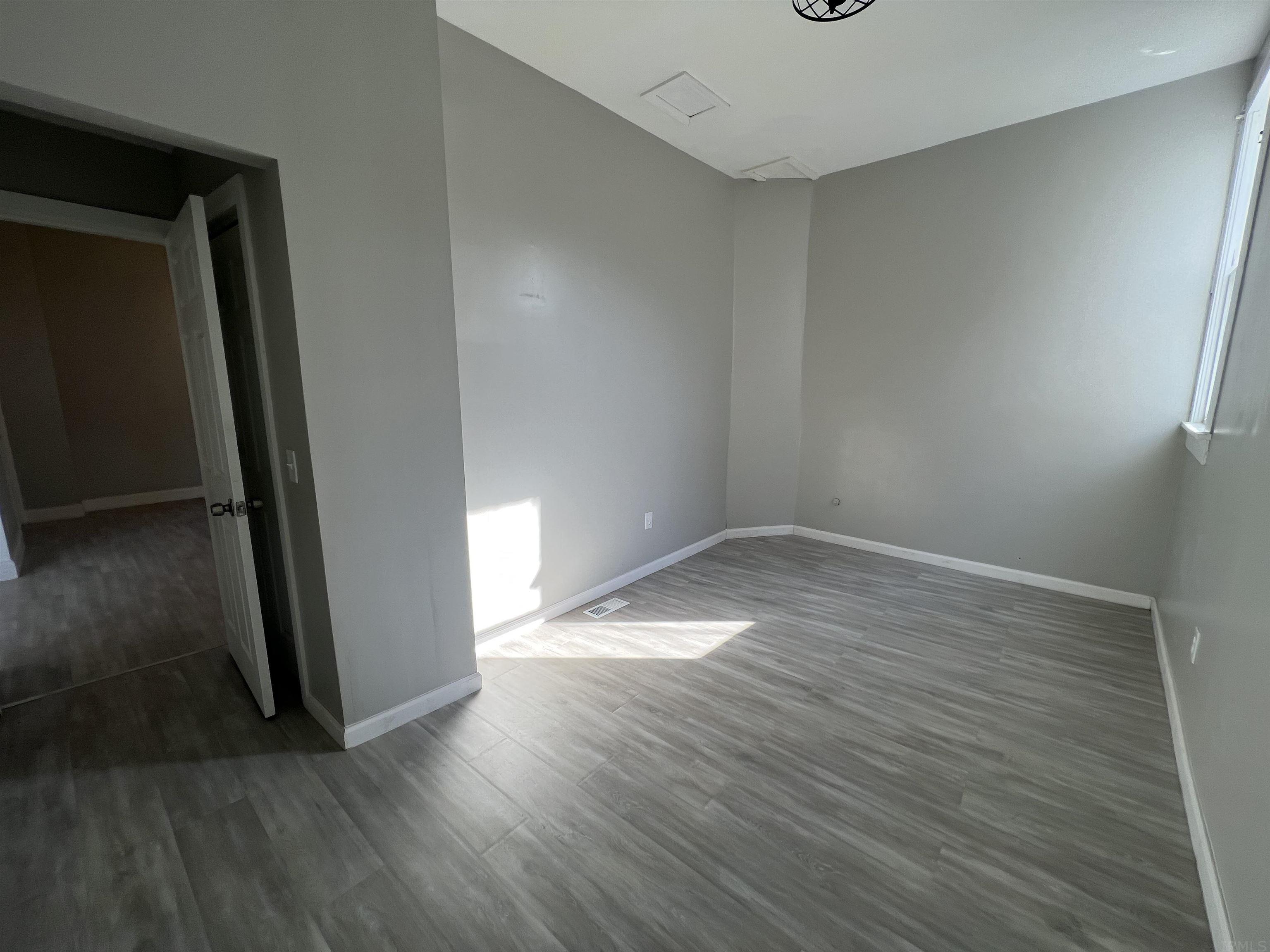 112 8th Street Logansport, IN 46947 - Photo 6 of 32