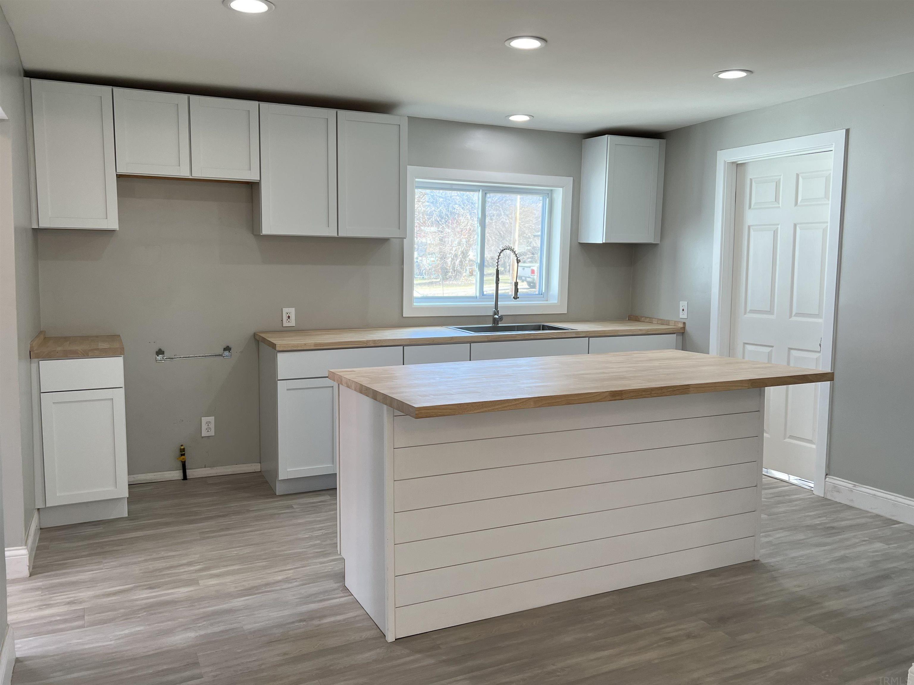 112 8th Street Logansport, IN 46947 - Photo 7 of 32