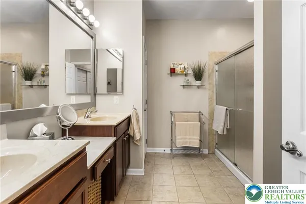 $535,000 | 2618 Ambassador Drive, Bethlehem, PA 18017