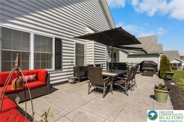 $535,000 | 2618 Ambassador Drive, Bethlehem, PA 18017